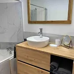 Διαμέρισμα La Roseraie *